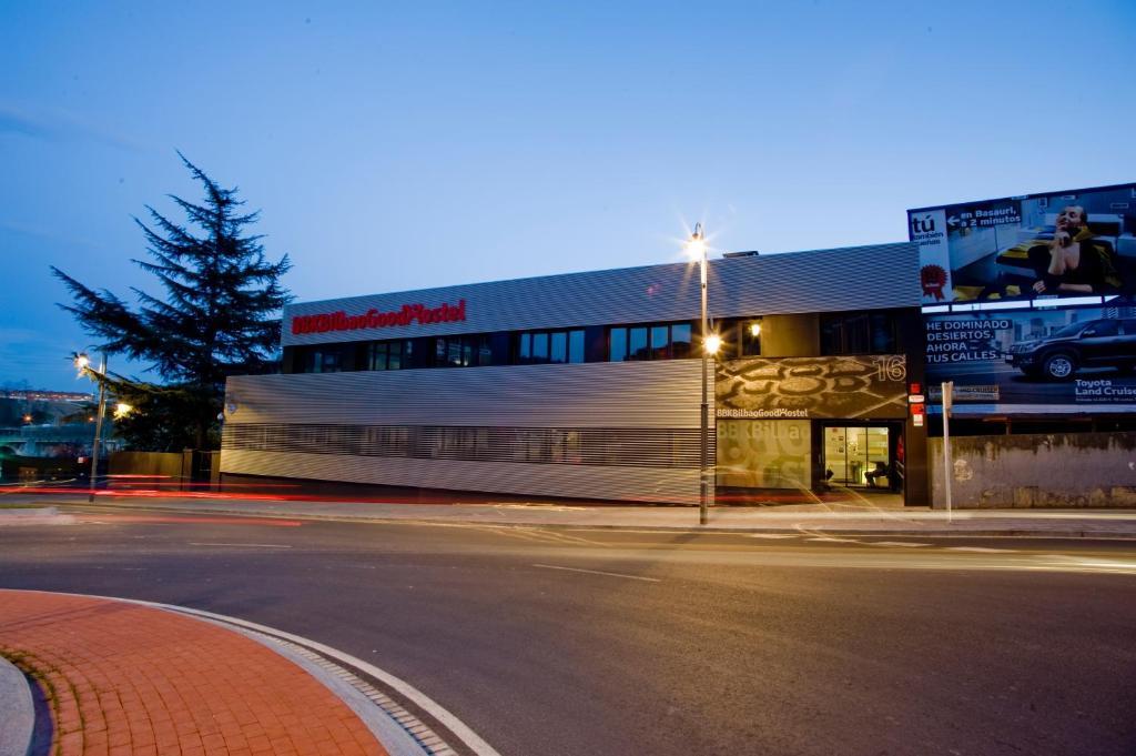 Bbk Bilbao Good Hostel Kültér fotó