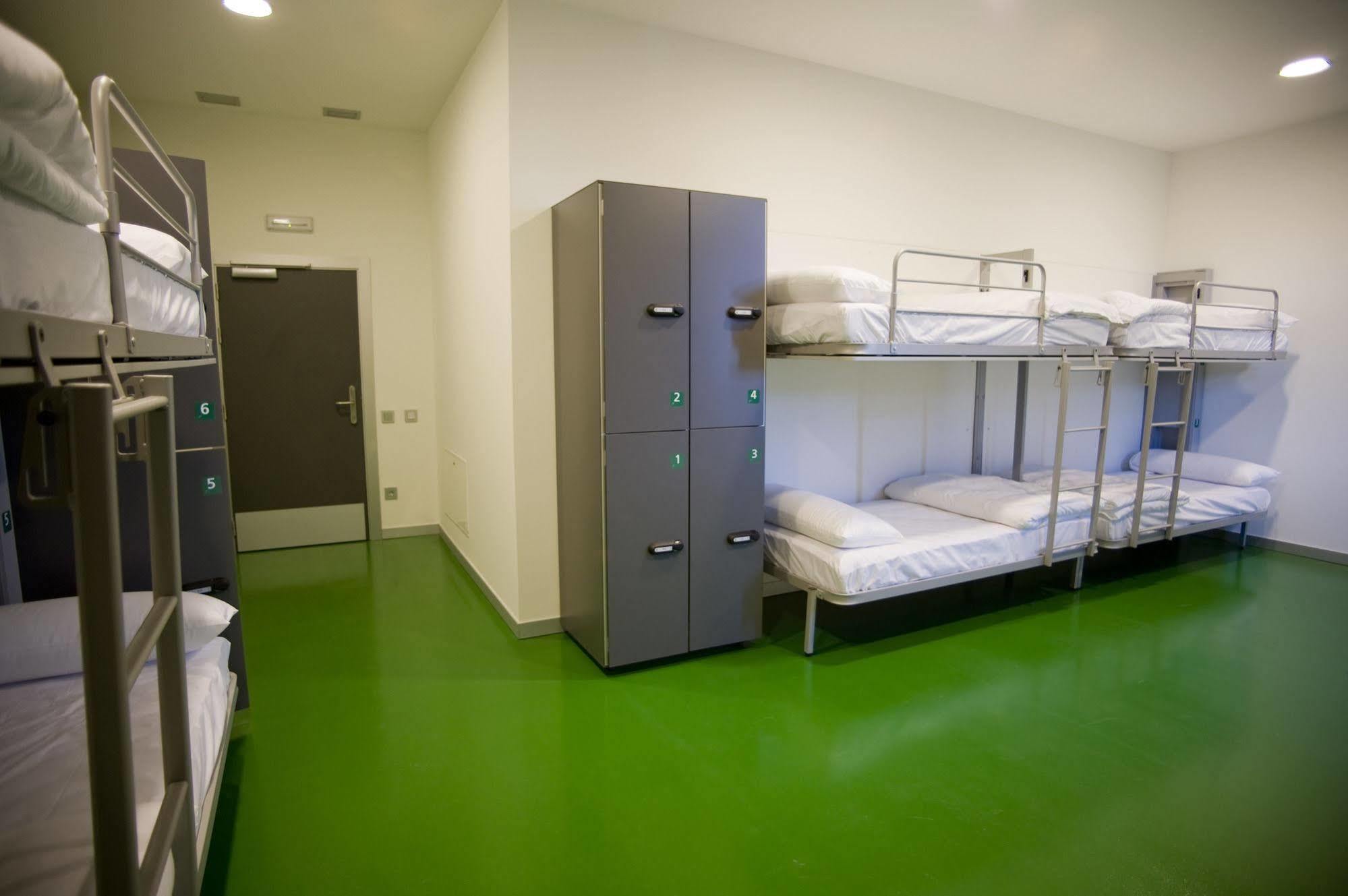 Bbk Bilbao Good Hostel Kültér fotó