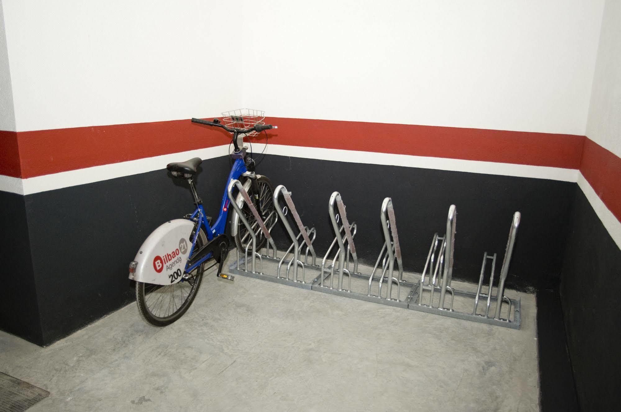 Bbk Bilbao Good Hostel Kültér fotó